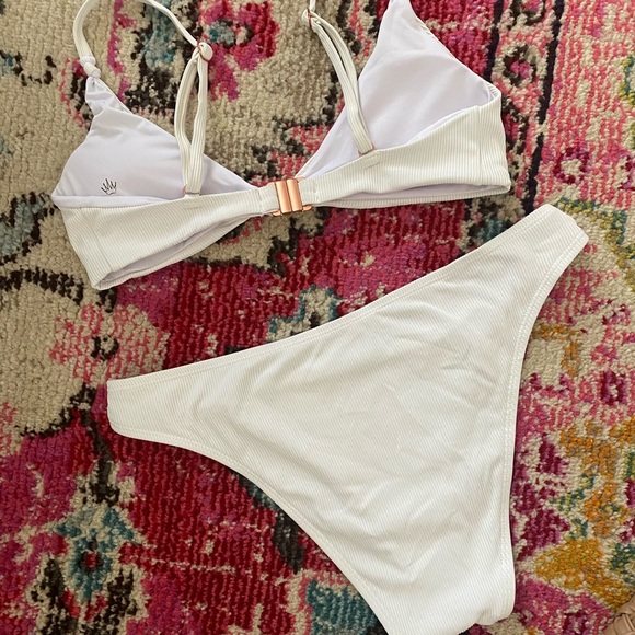 Hello Molly White Hermosa Swimsuit - Picture 3 of 3